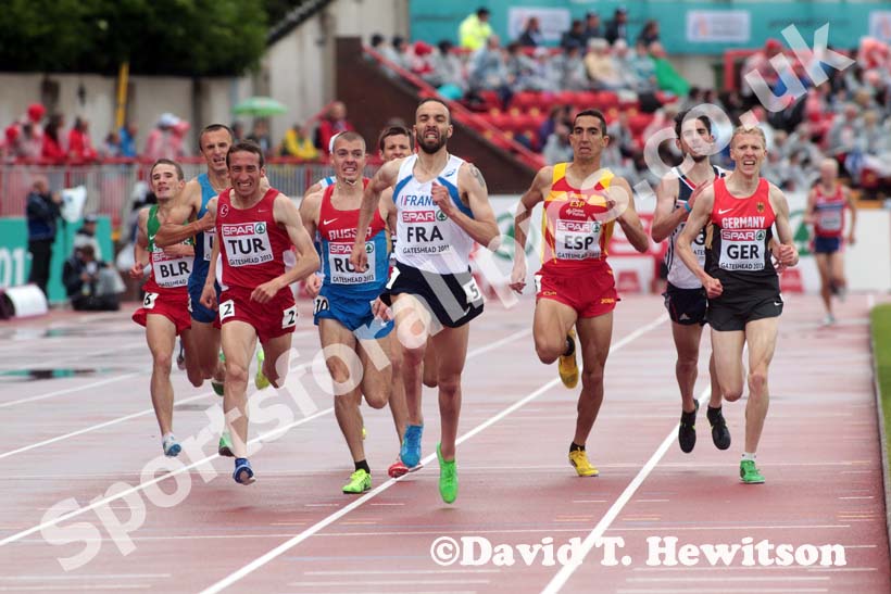 Bouabdellah Tahri (France) wins the 3000 metres at the European Athletics Team Championships.